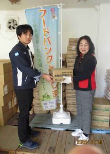 徳島県労働局様からの寄贈の様子