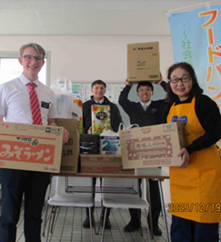 末日聖従イエス・キリスト協会様からの寄贈の様子