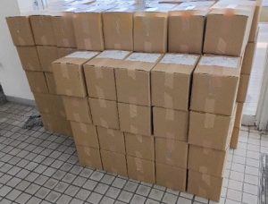 一人親支援発送の様子